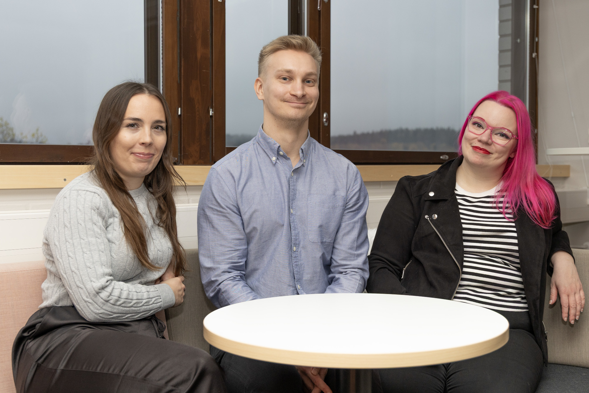 Kaipaatko osaavia tekijöitä ja tukea kansainvälisen työntekijän perehdytykseen? – Uusi Kartta työelämään -hanke yhdistää maahan muuttaneet työnhakijat ja yritykset