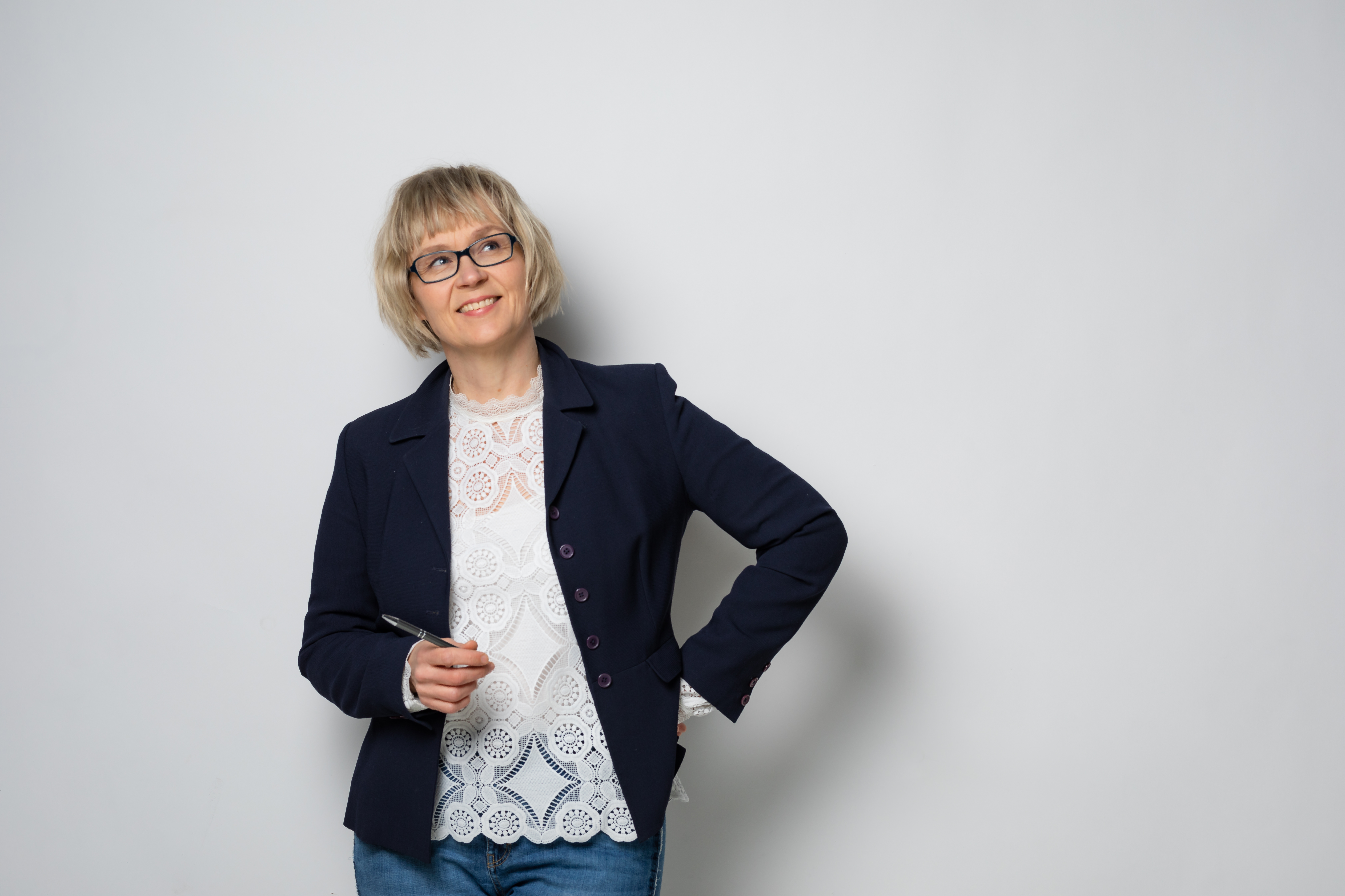 Anne Rautelin Rohkeasti kohti uutta aikaa